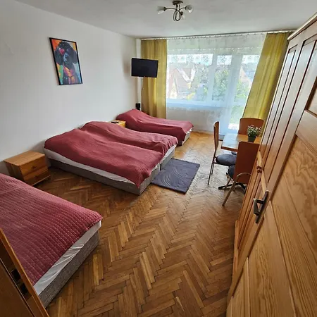Margaretka Konukevi *
